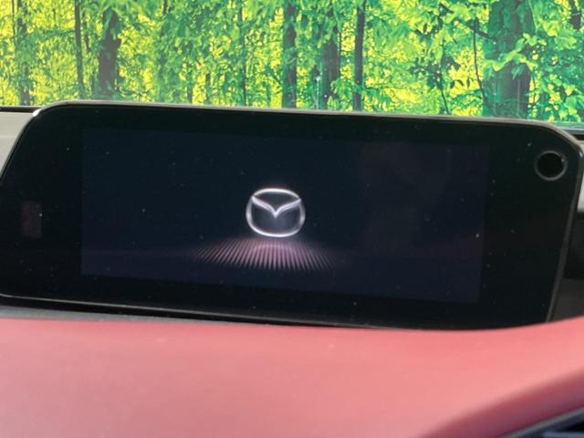 ＭＡＺＤＡ３ファストバック ２０Ｓバーガンディ　セレクション　禁煙車　マツダコネクトナビＴＶ　ＢＯＳＥサウンド　３６０°ビューモニタ　衝突被害軽減　全車速追従レーダークルーズ　ブラインドスポットモニタリング　パワーシート　シートヒーター　ＡｐｐｌｅＣａｒＰｌａｙ（3枚目）