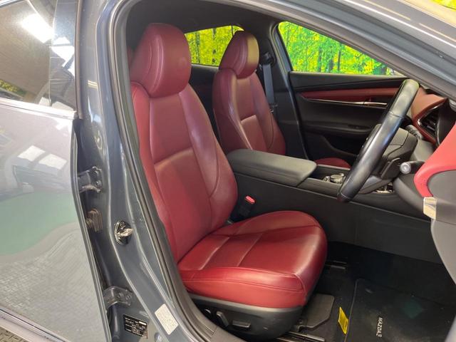ＭＡＺＤＡ３ファストバック ２０Ｓバーガンディ　セレクション　禁煙車　マツダコネクトナビＴＶ　ＢＯＳＥサウンド　３６０°ビューモニタ　衝突被害軽減　全車速追従レーダークルーズ　ブラインドスポットモニタリング　パワーシート　シートヒーター　ＡｐｐｌｅＣａｒＰｌａｙ（9枚目）