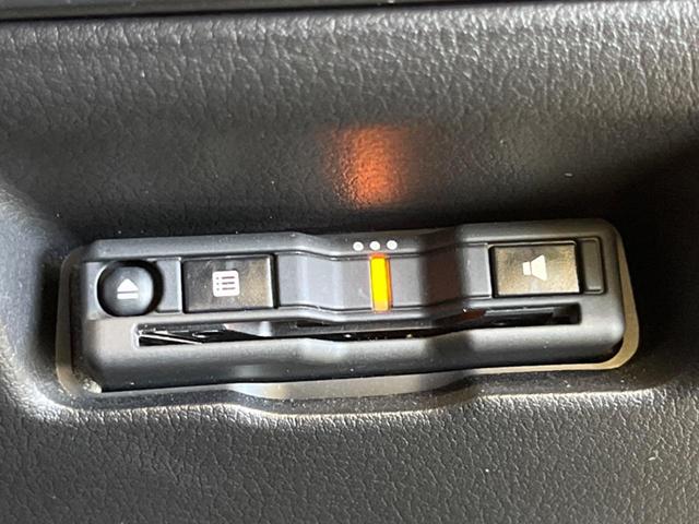 ＭＡＺＤＡ３ファストバック ２０Ｓバーガンディ　セレクション　禁煙車　マツダコネクトナビＴＶ　ＢＯＳＥサウンド　３６０°ビューモニタ　衝突被害軽減　全車速追従レーダークルーズ　ブラインドスポットモニタリング　パワーシート　シートヒーター　ＡｐｐｌｅＣａｒＰｌａｙ（33枚目）