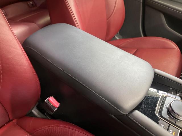 ＭＡＺＤＡ３ファストバック ２０Ｓバーガンディ　セレクション　禁煙車　マツダコネクトナビＴＶ　ＢＯＳＥサウンド　３６０°ビューモニタ　衝突被害軽減　全車速追従レーダークルーズ　ブラインドスポットモニタリング　パワーシート　シートヒーター　ＡｐｐｌｅＣａｒＰｌａｙ（38枚目）