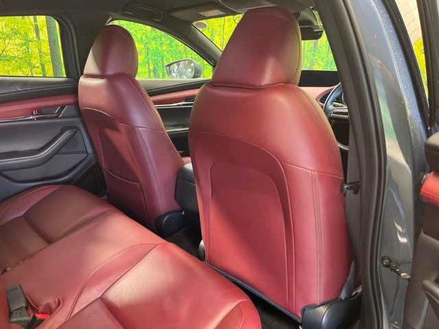 ＭＡＺＤＡ３ファストバック ２０Ｓバーガンディ　セレクション　禁煙車　マツダコネクトナビＴＶ　ＢＯＳＥサウンド　３６０°ビューモニタ　衝突被害軽減　全車速追従レーダークルーズ　ブラインドスポットモニタリング　パワーシート　シートヒーター　ＡｐｐｌｅＣａｒＰｌａｙ（40枚目）