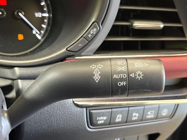 ＭＡＺＤＡ３ファストバック ２０Ｓバーガンディ　セレクション　禁煙車　マツダコネクトナビＴＶ　ＢＯＳＥサウンド　３６０°ビューモニタ　衝突被害軽減　全車速追従レーダークルーズ　ブラインドスポットモニタリング　パワーシート　シートヒーター　ＡｐｐｌｅＣａｒＰｌａｙ（50枚目）