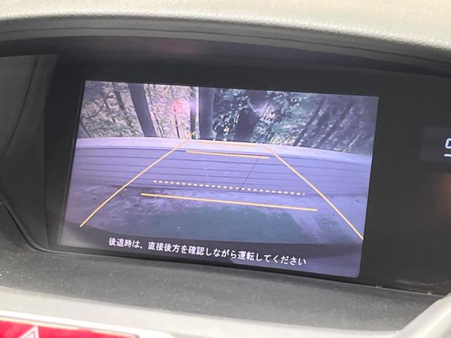 オデッセイ MX・エアロパッケージ 禁煙車 メーカーナビフルセグ バックカメラ HIDヘッド 純正18インチAW ETC Bluetooth スマートキー オートエアコン オートライト 革巻ステアリング パドルシフト DVD再生(4枚目)