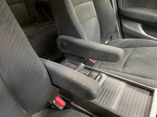 オデッセイ MX・エアロパッケージ 禁煙車 メーカーナビフルセグ バックカメラ HIDヘッド 純正18インチAW ETC Bluetooth スマートキー オートエアコン オートライト 革巻ステアリング パドルシフト DVD再生(33枚目)