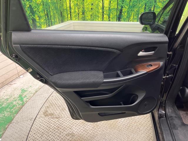 オデッセイ MX・エアロパッケージ 禁煙車 メーカーナビフルセグ バックカメラ HIDヘッド 純正18インチAW ETC Bluetooth スマートキー オートエアコン オートライト 革巻ステアリング パドルシフト DVD再生(43枚目)