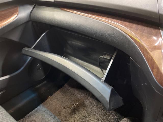 オデッセイ MX・エアロパッケージ 禁煙車 メーカーナビフルセグ バックカメラ HIDヘッド 純正18インチAW ETC Bluetooth スマートキー オートエアコン オートライト 革巻ステアリング パドルシフト DVD再生(48枚目)