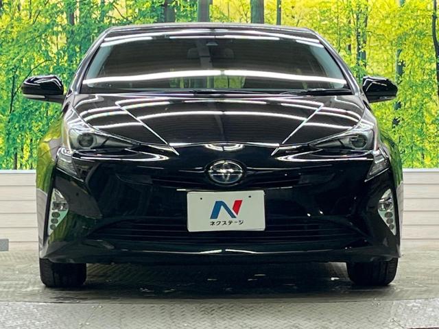 プリウス Ｓセーフティプラス　禁煙車　ナビフルセグ　バックカメラ　セーフティセンス　レーダークルーズ　インテリジェントクリアランスソナー　ＬＥＤヘッド　純正１５インチＡＷ　ヘッドアップディスプレイ　ＥＴＣ　Ｂｌｕｅｔｏｏｔｈ（14枚目）