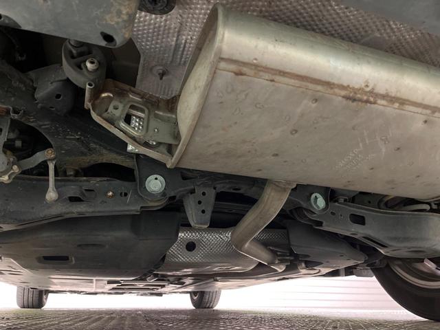 プリウス Ｓセーフティプラス　禁煙車　ナビフルセグ　バックカメラ　セーフティセンス　レーダークルーズ　インテリジェントクリアランスソナー　ＬＥＤヘッド　純正１５インチＡＷ　ヘッドアップディスプレイ　ＥＴＣ　Ｂｌｕｅｔｏｏｔｈ（22枚目）