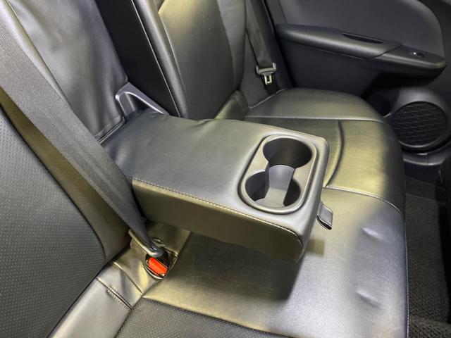 プリウス Ｓセーフティプラス　禁煙車　ナビフルセグ　バックカメラ　セーフティセンス　レーダークルーズ　インテリジェントクリアランスソナー　ＬＥＤヘッド　純正１５インチＡＷ　ヘッドアップディスプレイ　ＥＴＣ　Ｂｌｕｅｔｏｏｔｈ（34枚目）