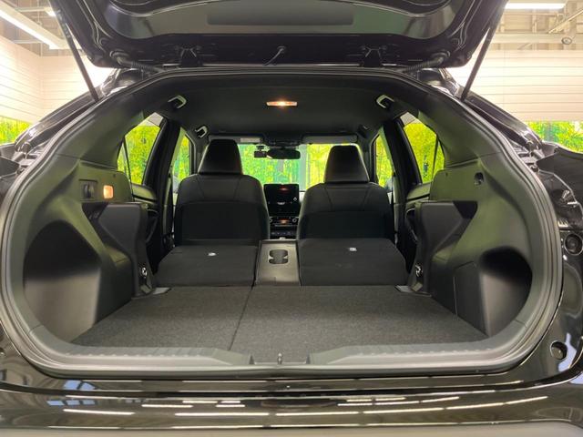 ヤリスクロス ハイブリッドＺ　禁煙車　純正８型ナビＴＶ　パノラミックビューモニタ　黒内装　セーフティセンス　ブラインドスポットモニタ　フルＬＥＤヘッド　純正１８インチＡＷ　半革シート　パワーシート　シートヒーター　ＥＴＣ２．０（41枚目）