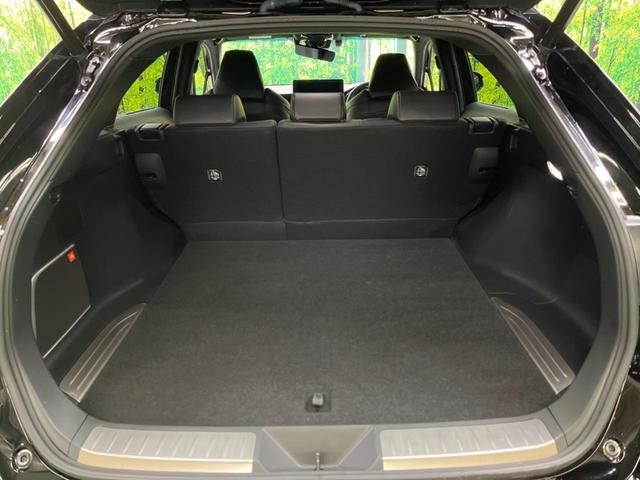 ハリアーハイブリッド Ｚ　レザーパッケージ　調光パノラマルーフ　禁煙車　純正１２．３型ナビＴＶ　ＪＢＬサウンド　パノラミックビューモニタ　セーフティセンス　ブラインドスポットモニタ　ハンズフリー電動バックドア　デジタルインナーミラー（11枚目）