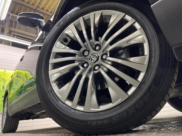 ハリアーハイブリッド Ｚ　レザーパッケージ　調光パノラマルーフ　禁煙車　純正１２．３型ナビＴＶ　ＪＢＬサウンド　パノラミックビューモニタ　セーフティセンス　ブラインドスポットモニタ　ハンズフリー電動バックドア　デジタルインナーミラー（13枚目）