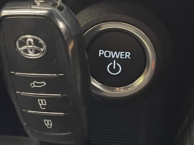 ハリアーハイブリッド Ｚ　レザーパッケージ　調光パノラマルーフ　禁煙車　純正１２．３型ナビＴＶ　ＪＢＬサウンド　パノラミックビューモニタ　セーフティセンス　ブラインドスポットモニタ　ハンズフリー電動バックドア　デジタルインナーミラー（28枚目）