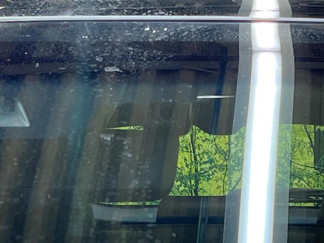 ハリアーハイブリッド Ｚ　レザーパッケージ　調光パノラマルーフ　禁煙車　純正１２．３型ナビＴＶ　ＪＢＬサウンド　パノラミックビューモニタ　セーフティセンス　ブラインドスポットモニタ　ハンズフリー電動バックドア　デジタルインナーミラー（31枚目）