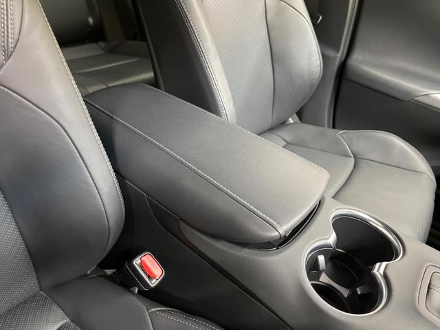 ハリアーハイブリッド Ｚ　レザーパッケージ　調光パノラマルーフ　禁煙車　純正１２．３型ナビＴＶ　ＪＢＬサウンド　パノラミックビューモニタ　セーフティセンス　ブラインドスポットモニタ　ハンズフリー電動バックドア　デジタルインナーミラー（39枚目）