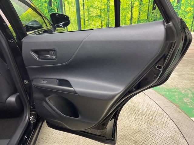 ハリアーハイブリッド Ｚ　レザーパッケージ　調光パノラマルーフ　禁煙車　純正１２．３型ナビＴＶ　ＪＢＬサウンド　パノラミックビューモニタ　セーフティセンス　ブラインドスポットモニタ　ハンズフリー電動バックドア　デジタルインナーミラー（49枚目）