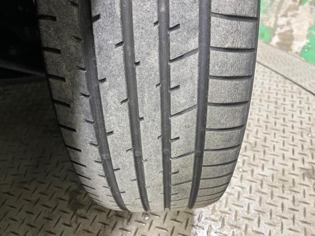 ハリアーハイブリッド Ｚ　レザーパッケージ　調光パノラマルーフ　禁煙車　純正１２．３型ナビＴＶ　ＪＢＬサウンド　パノラミックビューモニタ　セーフティセンス　ブラインドスポットモニタ　ハンズフリー電動バックドア　デジタルインナーミラー（62枚目）