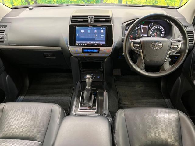 ランドクルーザープラド TX Lパッケージ・ブラックエディション 7人乗 黒革 禁煙車 9型ナビTV バックカメラ セーフティセンス レーダークルーズ LEDヘッド 専用18インチAW ルーフレール パワーシート シートベンチレーション ETC Bluetooth(2枚目)