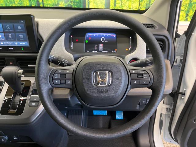 フリード エアー　登録済未使用車　純正８型ディスプレイオーディオ　両側電動ドア　バックカメラ　ホンダセンシング　渋滞追従アダプティブクルーズ　ＬＥＤヘッド　パーキングセンサ　オートハイビーム　後席サンシェード（6枚目）