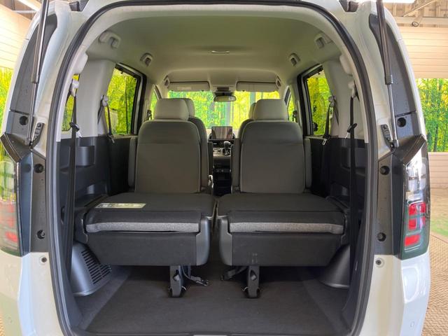 フリード エアー　登録済未使用車　純正８型ディスプレイオーディオ　両側電動ドア　バックカメラ　ホンダセンシング　渋滞追従アダプティブクルーズ　ＬＥＤヘッド　パーキングセンサ　オートハイビーム　後席サンシェード（39枚目）