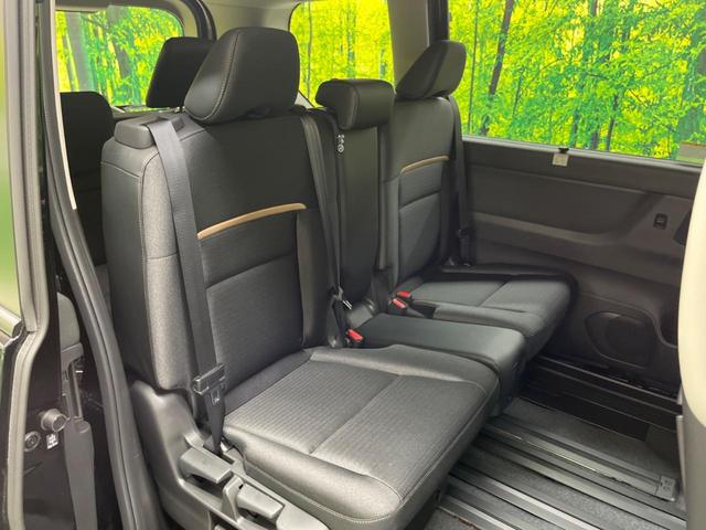 セレナ e-パワー ハイウェイスターV 登録済未使用車 12.3型コネクトナビTV アラウンドビューモニタ 両側ハンズフリー電動ドア ナビリンクプロパイロット 衝突被害軽減 インテリジェントルームミラー 後席オートエアコン ETC2.0(10枚目)