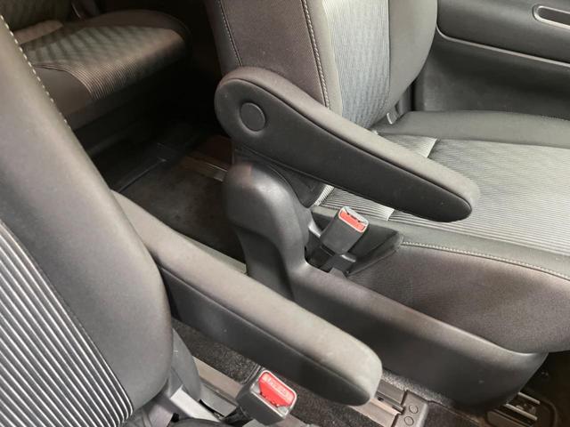 セレナ ハイウェイスターV 禁煙車 BiG-X11型ナビTV 12.8型リアビジョン アラウンドビューモニタ 両側ハンズフリー電動ドア 衝突被害軽減 プロパイロット アダプティブLEDヘッド 後席オートエアコン ETC(42枚目)