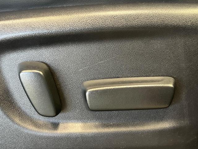 アルファード 2.5S Cパッケージ ツインムーンルーフ 三眼LED 禁煙車 純正9型ディスプレイTV 純正12型後席モニター バックカメラ セーフティセンス ブラインドスポットモニタ デジタルインナーミラー 電動バックドア DVD再生(35枚目)