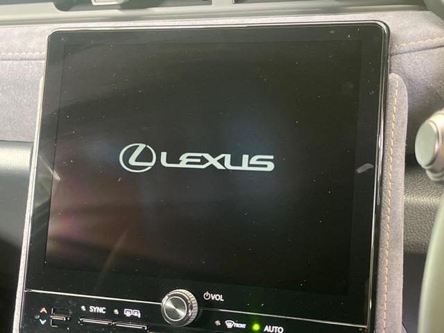 ＬＢＸ クール　禁煙車　純正９．８型ディスプレイＴＶ　パノラミックビューモニタ　セーフティセンス　ブラインドスポットモニタ　専用１８インチＡＷ　セミアニリン革／エードコンビシート　パワーシート　電動バックドア（3枚目）