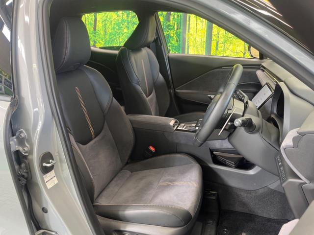 ＬＢＸ クール　禁煙車　純正９．８型ディスプレイＴＶ　パノラミックビューモニタ　セーフティセンス　ブラインドスポットモニタ　専用１８インチＡＷ　セミアニリン革／エードコンビシート　パワーシート　電動バックドア（9枚目）