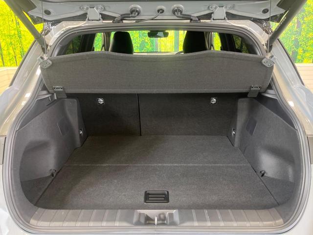 ＬＢＸ クール　禁煙車　純正９．８型ディスプレイＴＶ　パノラミックビューモニタ　セーフティセンス　ブラインドスポットモニタ　専用１８インチＡＷ　セミアニリン革／エードコンビシート　パワーシート　電動バックドア（11枚目）