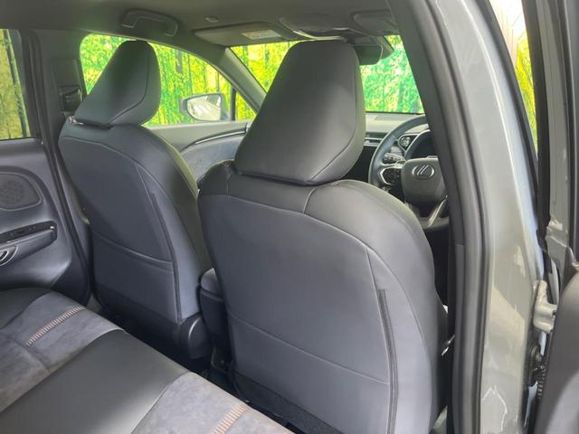 ＬＢＸ クール　禁煙車　純正９．８型ディスプレイＴＶ　パノラミックビューモニタ　セーフティセンス　ブラインドスポットモニタ　専用１８インチＡＷ　セミアニリン革／エードコンビシート　パワーシート　電動バックドア（37枚目）