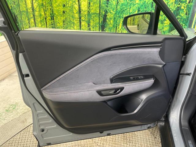 ＬＢＸ クール　禁煙車　純正９．８型ディスプレイＴＶ　パノラミックビューモニタ　セーフティセンス　ブラインドスポットモニタ　専用１８インチＡＷ　セミアニリン革／エードコンビシート　パワーシート　電動バックドア（44枚目）