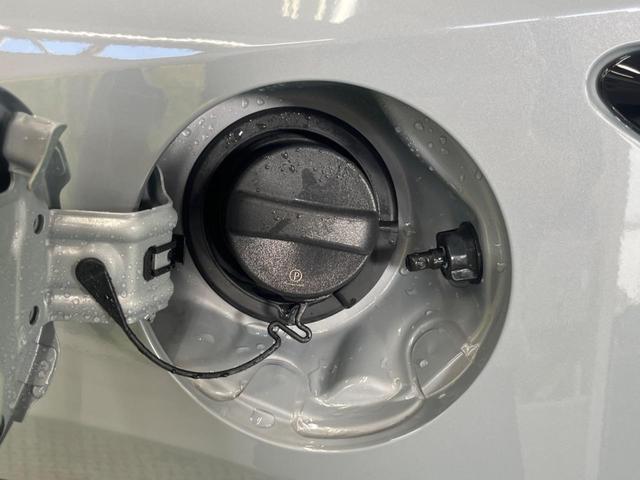 ＬＢＸ クール　禁煙車　純正９．８型ディスプレイＴＶ　パノラミックビューモニタ　セーフティセンス　ブラインドスポットモニタ　専用１８インチＡＷ　セミアニリン革／エードコンビシート　パワーシート　電動バックドア（64枚目）