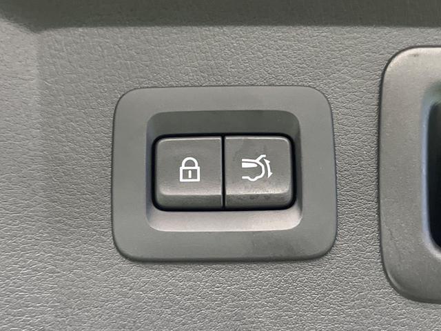 CX-60 XD エクスクルーシブモード パノラマサンルーフ 白革 禁煙車 12.3型コネクトナビTV 360°ビューモニタ BOSEサウンド 衝突軽減 10WAYパワーシート シートベンチレーション 電動バックドア ETC HDMI入力(33枚目)