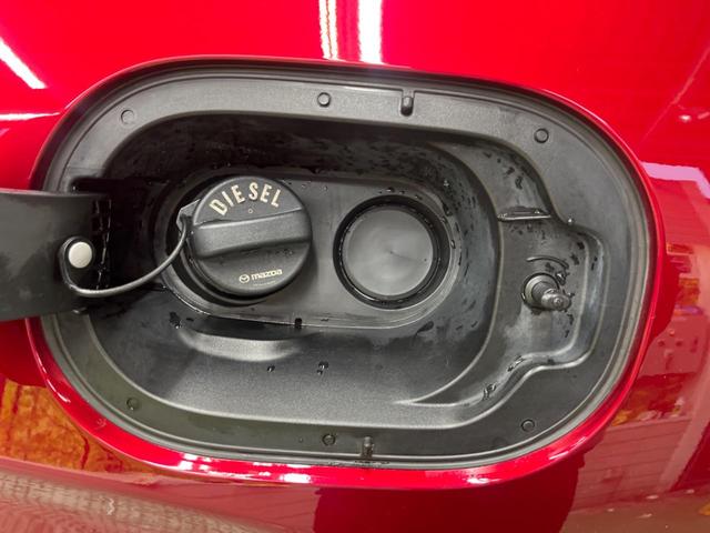 CX-60 XD エクスクルーシブモード パノラマサンルーフ 白革 禁煙車 12.3型コネクトナビTV 360°ビューモニタ BOSEサウンド 衝突軽減 10WAYパワーシート シートベンチレーション 電動バックドア ETC HDMI入力(63枚目)