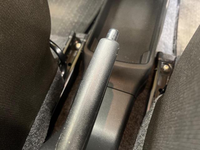 アルト A セーフティサポート 禁煙車 純正ナビフルセグ ドライブレコーダー リアパーキングセンサ オートライト ハイビームアシスト キーレス Bluetooth DVD再生(22枚目)