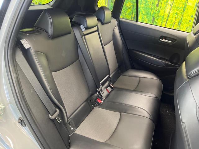 カローラクロス ハイブリッド　Ｚ　禁煙車　純正ディスプレイオーディオ　バックカメラ　セーフティセンス　ＬＥＤヘッド　シーケンシャルターンランプ　純正１８インチＡＷ　ハンズフリー電動バックドア　半革シート　パワーシート　シートヒーター（10枚目）