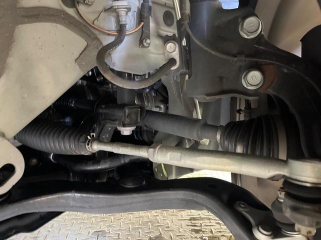 カローラクロス ハイブリッド　Ｚ　禁煙車　純正ディスプレイオーディオ　バックカメラ　セーフティセンス　ＬＥＤヘッド　シーケンシャルターンランプ　純正１８インチＡＷ　ハンズフリー電動バックドア　半革シート　パワーシート　シートヒーター（20枚目）