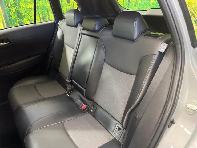 カローラクロス ハイブリッド　Ｚ　禁煙車　純正ディスプレイオーディオ　バックカメラ　セーフティセンス　ＬＥＤヘッド　シーケンシャルターンランプ　純正１８インチＡＷ　ハンズフリー電動バックドア　半革シート　パワーシート　シートヒーター（30枚目）