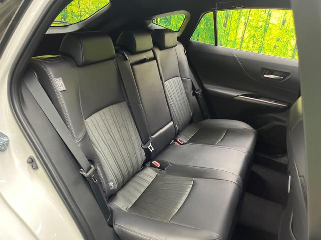 ハリアーハイブリッド Ｇ　登録済未使用車　純正１２．３型ディスプレイＴＶ　バックカメラ　セーフティセンス　ブラインドスポットモニタ　デジタルインナーミラー　電動バックドア　パワーシート　シートヒーター　ステアリングヒーター（10枚目）