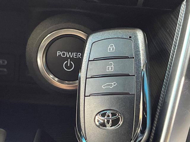 ハリアーハイブリッド Ｇ　登録済未使用車　純正１２．３型ディスプレイＴＶ　バックカメラ　セーフティセンス　ブラインドスポットモニタ　デジタルインナーミラー　電動バックドア　パワーシート　シートヒーター　ステアリングヒーター（25枚目）