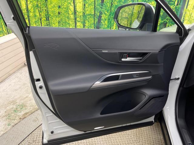 ハリアーハイブリッド Ｇ　登録済未使用車　純正１２．３型ディスプレイＴＶ　バックカメラ　セーフティセンス　ブラインドスポットモニタ　デジタルインナーミラー　電動バックドア　パワーシート　シートヒーター　ステアリングヒーター（43枚目）