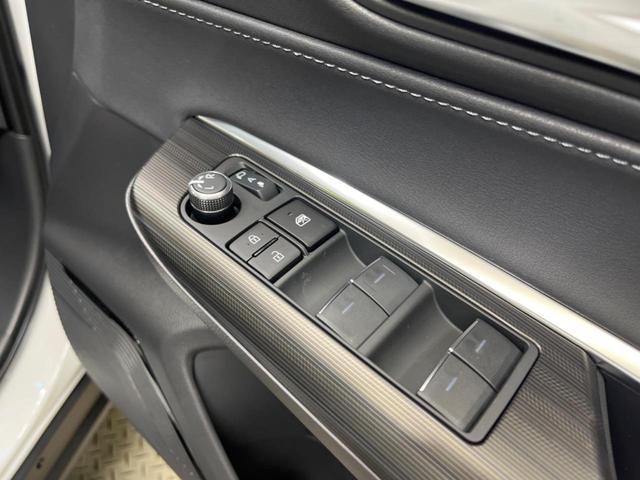 ハリアーハイブリッド Ｇ　登録済未使用車　純正１２．３型ディスプレイＴＶ　バックカメラ　セーフティセンス　ブラインドスポットモニタ　デジタルインナーミラー　電動バックドア　パワーシート　シートヒーター　ステアリングヒーター（49枚目）