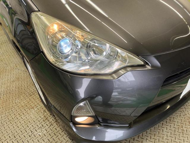 アクア Ｓ　禁煙車　純正エアロ　純正ナビフルセグ　ＬＥＤヘッド　トムス１６インチＡＷ　バックカメラ　Ｂｌｕｅｔｏｏｔｈ　フロントフォグランプ　キーレス　６スピーカー　ステアリングリモコン　ＤＶＤ再生（12枚目）