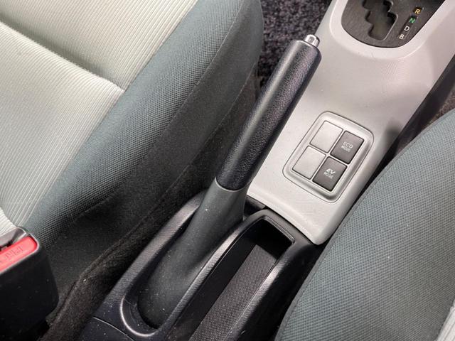 アクア Ｓ　禁煙車　純正エアロ　純正ナビフルセグ　ＬＥＤヘッド　トムス１６インチＡＷ　バックカメラ　Ｂｌｕｅｔｏｏｔｈ　フロントフォグランプ　キーレス　６スピーカー　ステアリングリモコン　ＤＶＤ再生（22枚目）