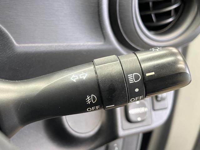 アクア Ｓ　禁煙車　純正エアロ　純正ナビフルセグ　ＬＥＤヘッド　トムス１６インチＡＷ　バックカメラ　Ｂｌｕｅｔｏｏｔｈ　フロントフォグランプ　キーレス　６スピーカー　ステアリングリモコン　ＤＶＤ再生（38枚目）