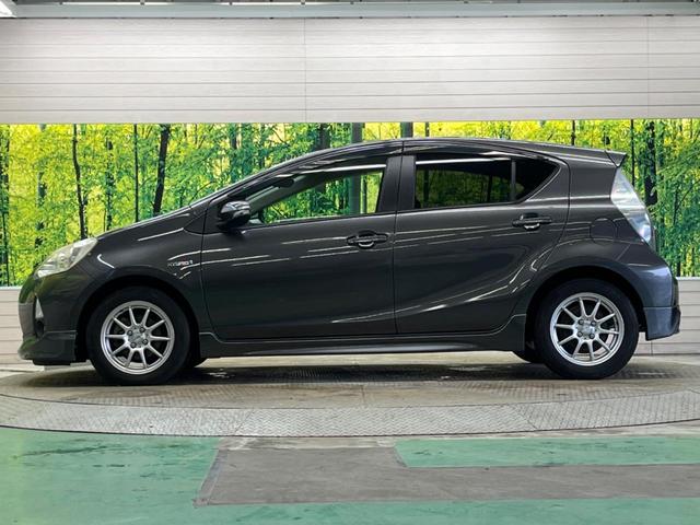 アクア Ｓ　禁煙車　純正エアロ　純正ナビフルセグ　ＬＥＤヘッド　トムス１６インチＡＷ　バックカメラ　Ｂｌｕｅｔｏｏｔｈ　フロントフォグランプ　キーレス　６スピーカー　ステアリングリモコン　ＤＶＤ再生（47枚目）