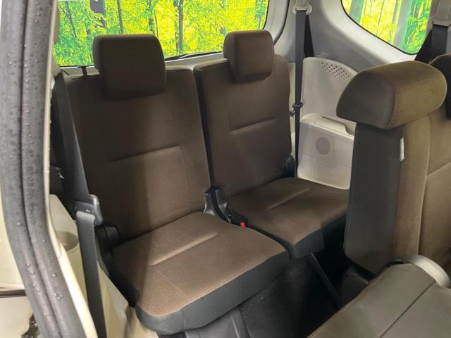 シエンタ ハイブリッドＧ　禁煙車　純正ナビフルセグ　両側電動ドア　バックカメラ　セーフティセンス　ＬＥＤヘッド　純正ＯＰ１５インチＡＷ　ＥＴＣ　Ｂｌｕｅｔｏｏｔｈ　シートヒーター　スマートキー　オートエアコン　革巻ステアリング（11枚目）