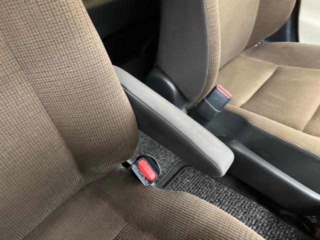 シエンタ ハイブリッドＧ　禁煙車　純正ナビフルセグ　両側電動ドア　バックカメラ　セーフティセンス　ＬＥＤヘッド　純正ＯＰ１５インチＡＷ　ＥＴＣ　Ｂｌｕｅｔｏｏｔｈ　シートヒーター　スマートキー　オートエアコン　革巻ステアリング（32枚目）