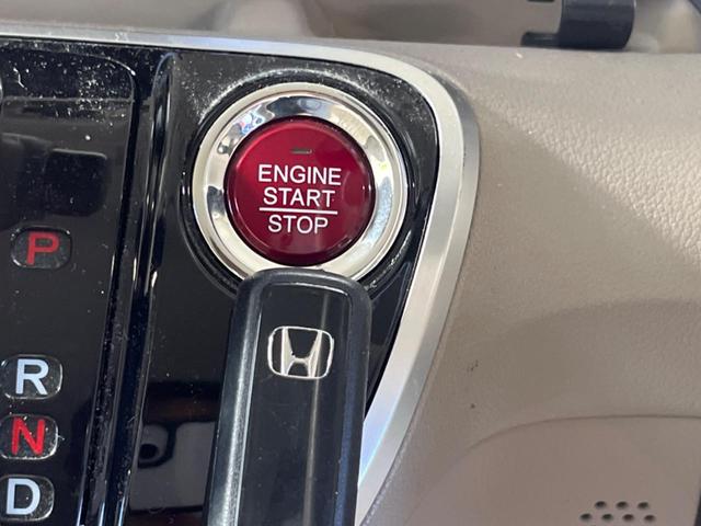 Ｎ－ＢＯＸスラッシュ Ｇ・Ｌパッケージ　禁煙車　ナビフルセグ　バックカメラ　ＨＩＤヘッド　ＥＴＣ　Ｂｌｕｅｔｏｏｔｈ　スマートキー　オートライト　オートエアコン　ステアリングリモコン　４スピーカー　ＤＶＤ再生（5枚目）